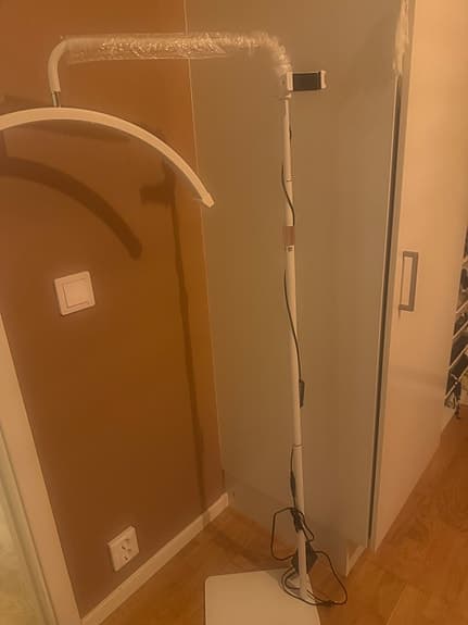 Salonglampa halvmåne