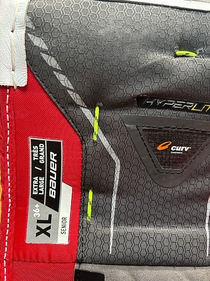 Bauer Vapor Hyperlite målvaktsbenskydd XL vit/röd