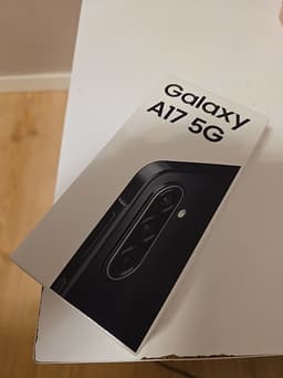 Ny Samsung Galaxy A17 5G 128 GB svart Oöppnad