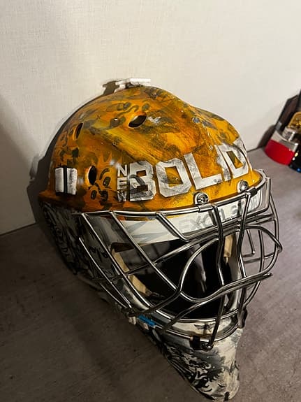 Mantas armalis använda målvaktshjälm från säsongen 19/20