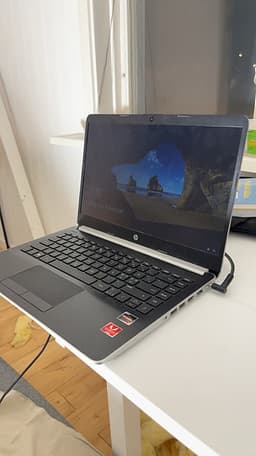 HP bärbar dator 14 tum silver