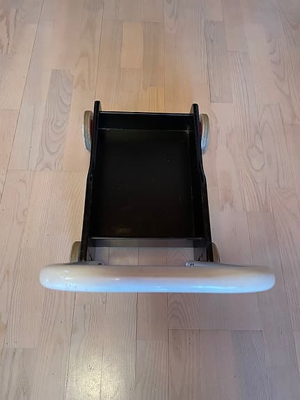 BRIO gåvagn svart