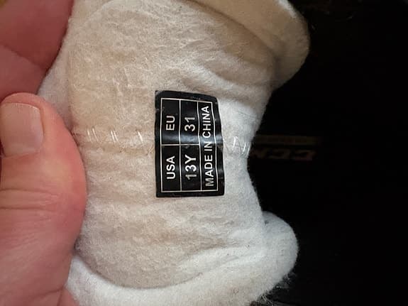 CCM Tacks ishockeyskridskor barn storlek 31 svart