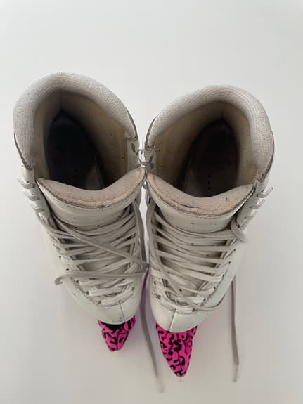 Edea Chorus 230 med Pattern 99 skena.