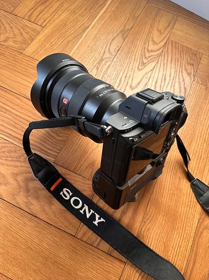 Sony Alpha A7R III systemkamera med Sony zoomobjektiv G Master FE 16-35mm F.2.8
