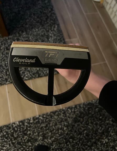 Cleveland TFI putter svart