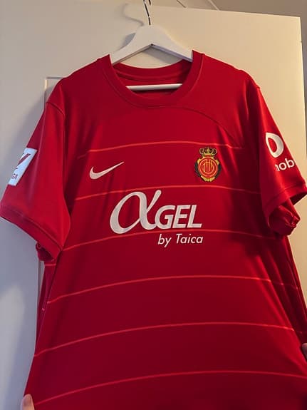 Nike fotbollströja röd Mallorca strl XXL