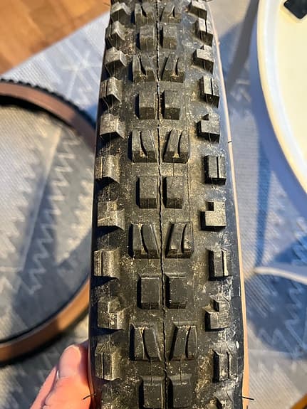 Maxxis Minion DHF cykeldäck 29x2.50WT brun/svart