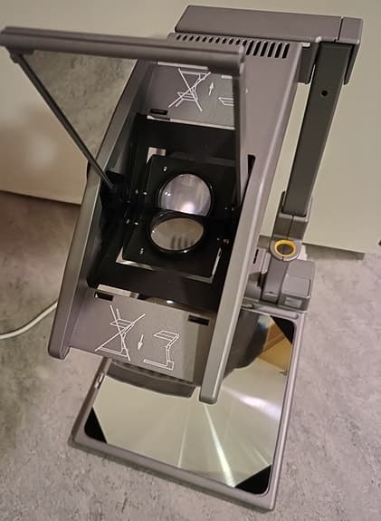 LIESEGANG Projektor portable E