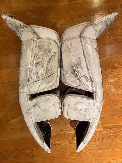 Målvaktsbenskydd Bauer Hyperlite, Senior XL (36+).