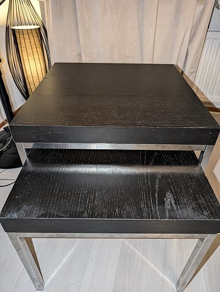 Soffbord satsbord svart trä med metallben