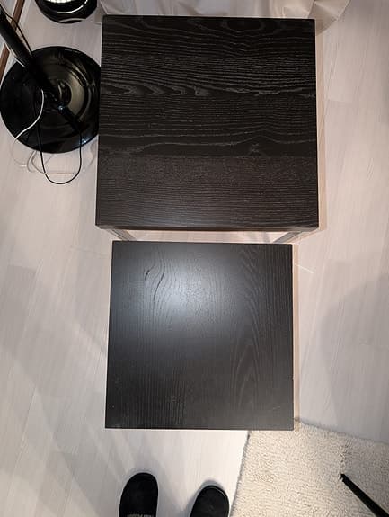 Soffbord satsbord svart trä med metallben