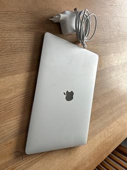 Apple MacBook Air M1 2020