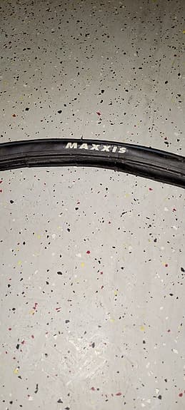 Race däck Maxxis