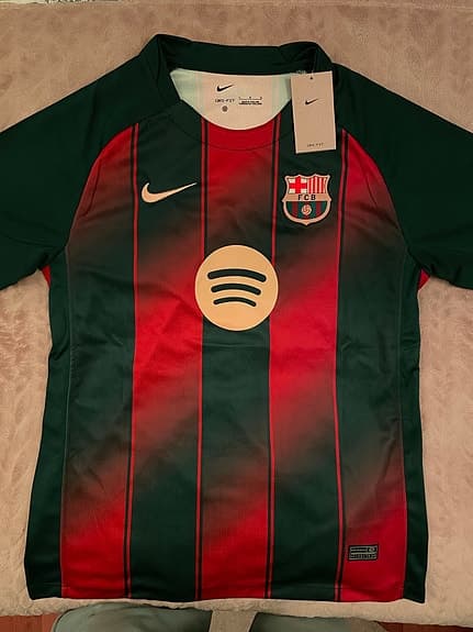 Nike FC Barcelona fotbollströja röd blå