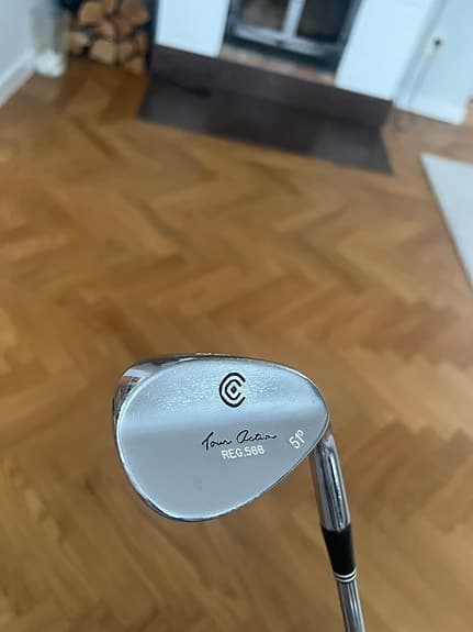 Cleveland Tour Action - 51 wedge