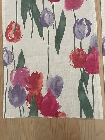 Hemtex oanvända panelgardiner med tulpanmotiv