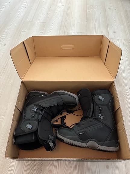 Salomon snowboardboots svart herr 42 2/3