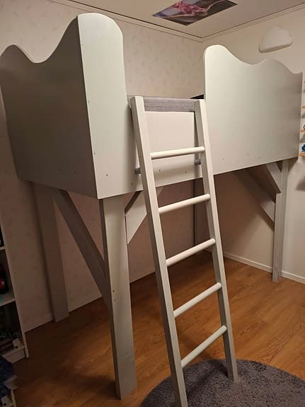 Loftsäng / våningssäng