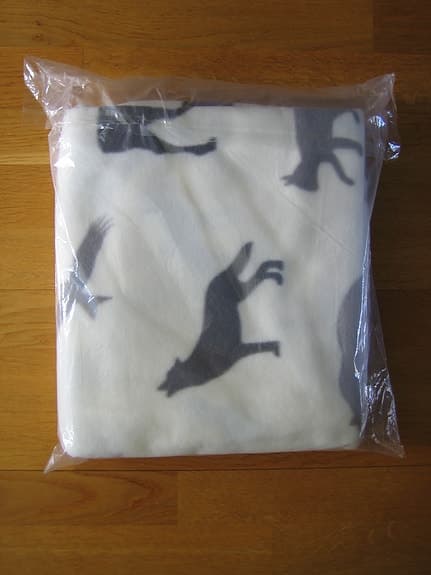 NY Fleecefilt / pläd vit djur