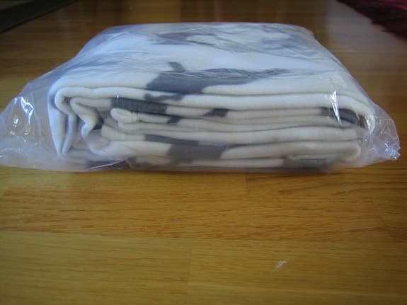 NY Fleecefilt / pläd vit djur