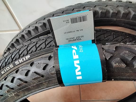 24 tums cykeldäck dubbdäck