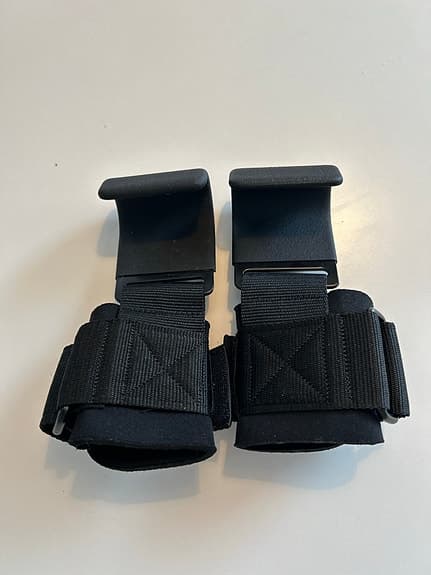 Titan Life lyftkrokar träningsredskap svart