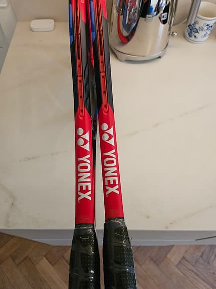 Yonex Vcore 95 TennisRacket
