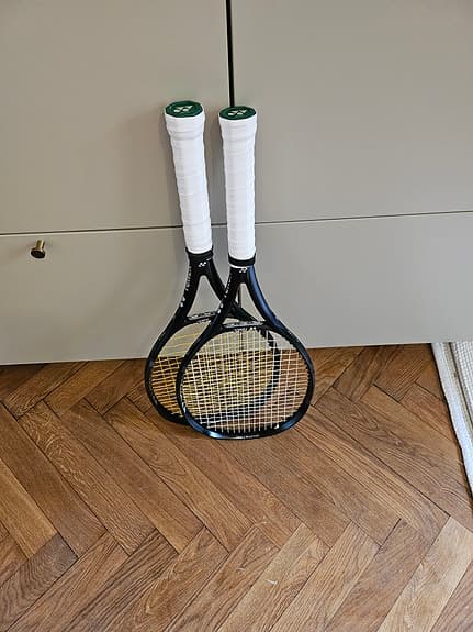 Yonex Ezone 100 Aqua Night Black

TENNISRACKET