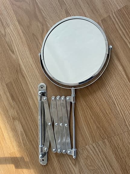 Väggspegel utdragbar rund krom