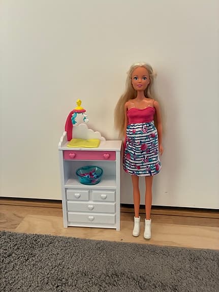 Dockor och hästar - Barbie och Steffi