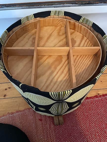 Pall med förvaring/ syskrin/ puff