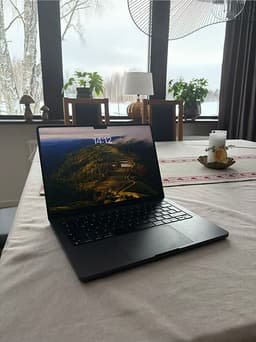Apple Macbook Pro M3 Max 14” (100% batterihälsa)