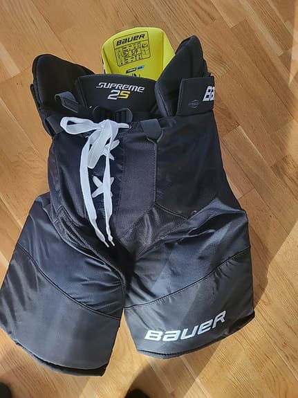 Ishockey byxa bauer supreeme 2s