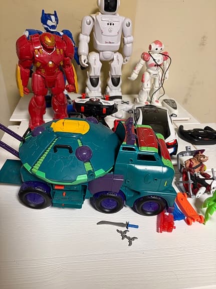 Ninja Turtles leksaksfordon, Robotar, radiostyrda bilar