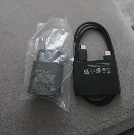 Original Samsung 25 Watts PD Supersnabbladdare med kabel