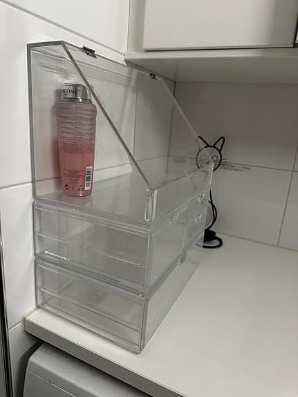 Transparenta förvaringslådor
