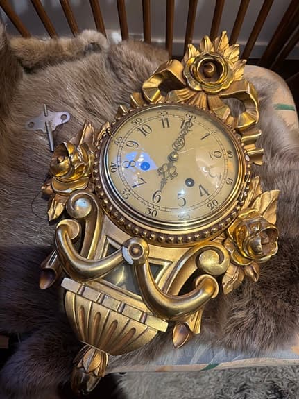 Äldre väggur / klocka