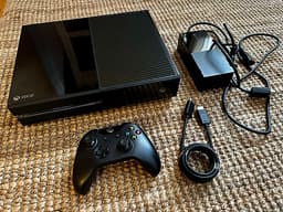 Microsoft Xbox One spelkonsol svart