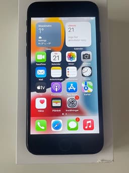 iPhone 7 32 GB svart