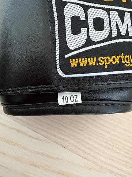 JTC Combat Fighter boxhandskar 10 oz svart röd