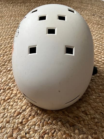 Warp Cykel/skatehjälm 52–56 cm vit med blommönster