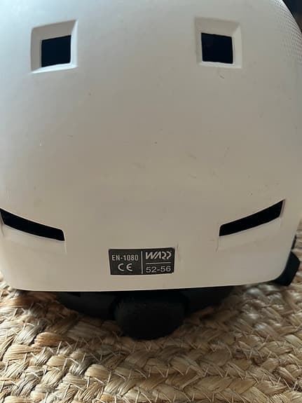 Warp Cykel/skatehjälm 52–56 cm vit med blommönster