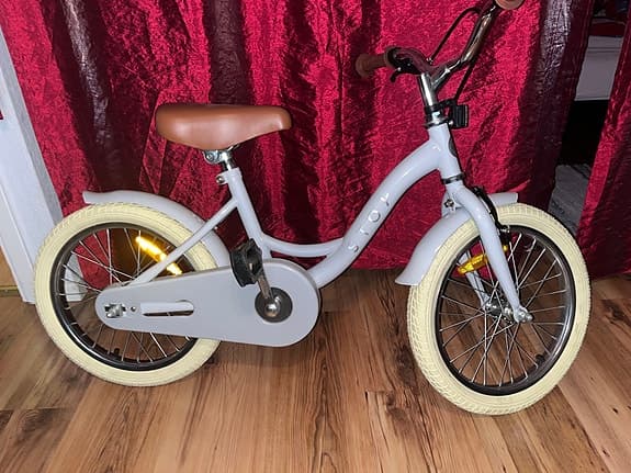 16 tums barncykel från Stoy