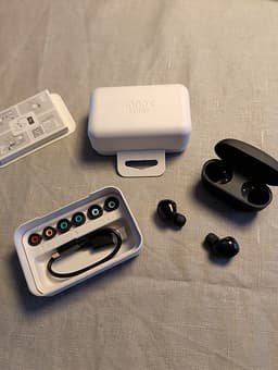 Helt nya Sony trådlösa in-ear hörlurar WF-1000XM5