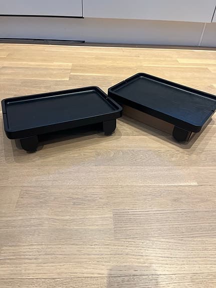 Sängbord, två st i trä från BedShelfie