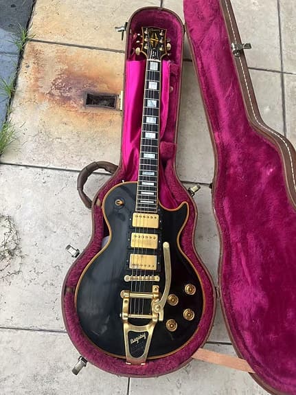 Gibson Les Paul -57, CUSTOM         BLACK BEAUTY,           3 Pick-up, Bigsby