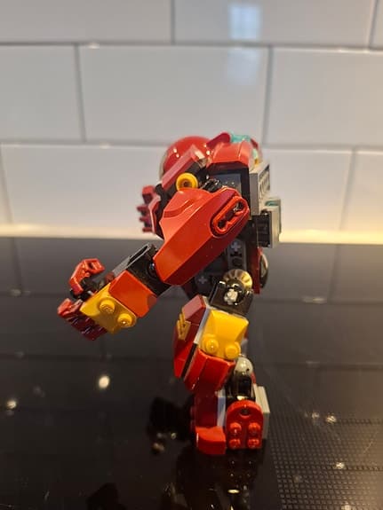 Lego Marvel Hulkbuster 76013