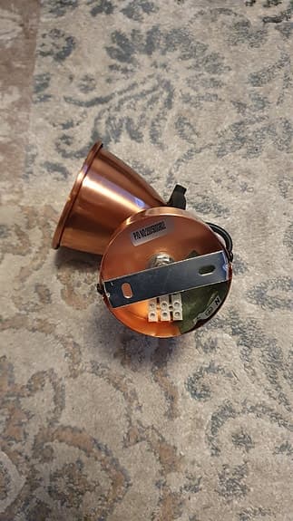 4 st taklampor, spot, koppar, med ljuskällor.