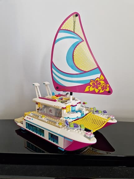 Lego Friends 41317 Katamaran med minifigurer och delfiner